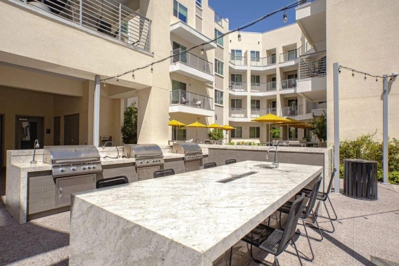 Apartment Modern Cozysuites - Paradise Under The Palm Trees!