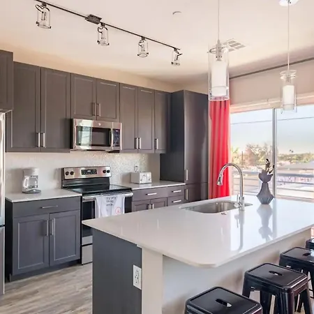Modern Cozysuites - Paradise Under The Palm Trees! Phoenix Exterior photo
