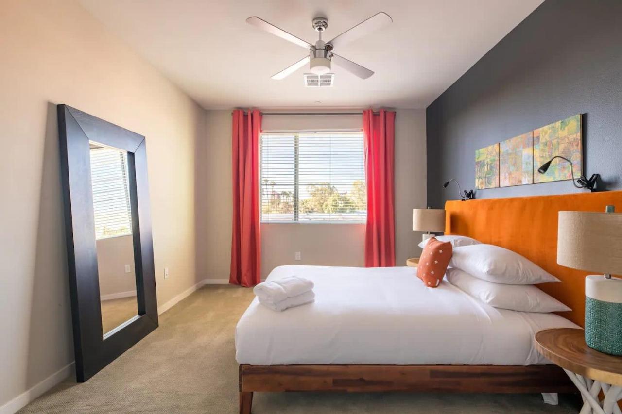 Modern Cozysuites - Paradise Under The Palm Trees! * Phoenix